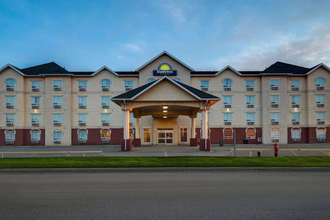 Days Inn By Wyndham Dawson Creek Buitenkant foto