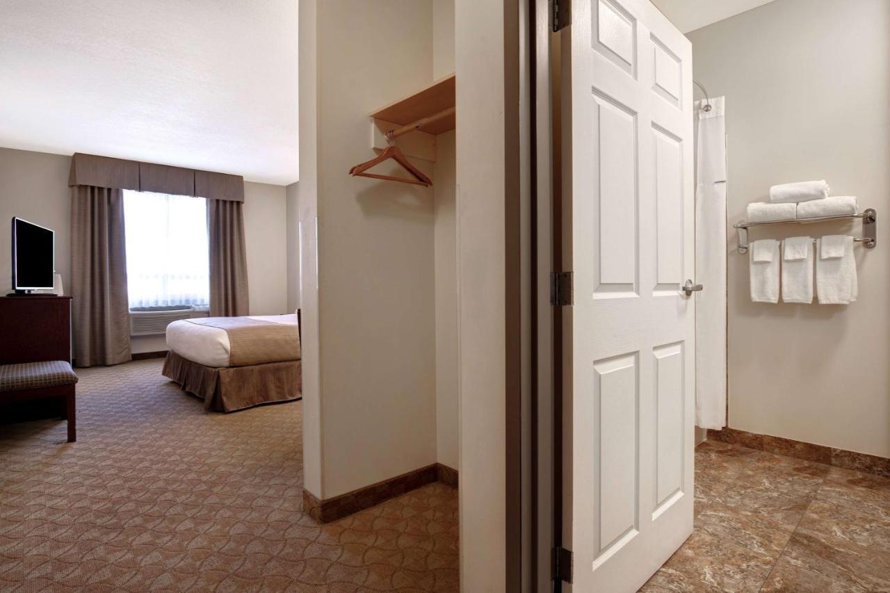Days Inn By Wyndham Dawson Creek Buitenkant foto