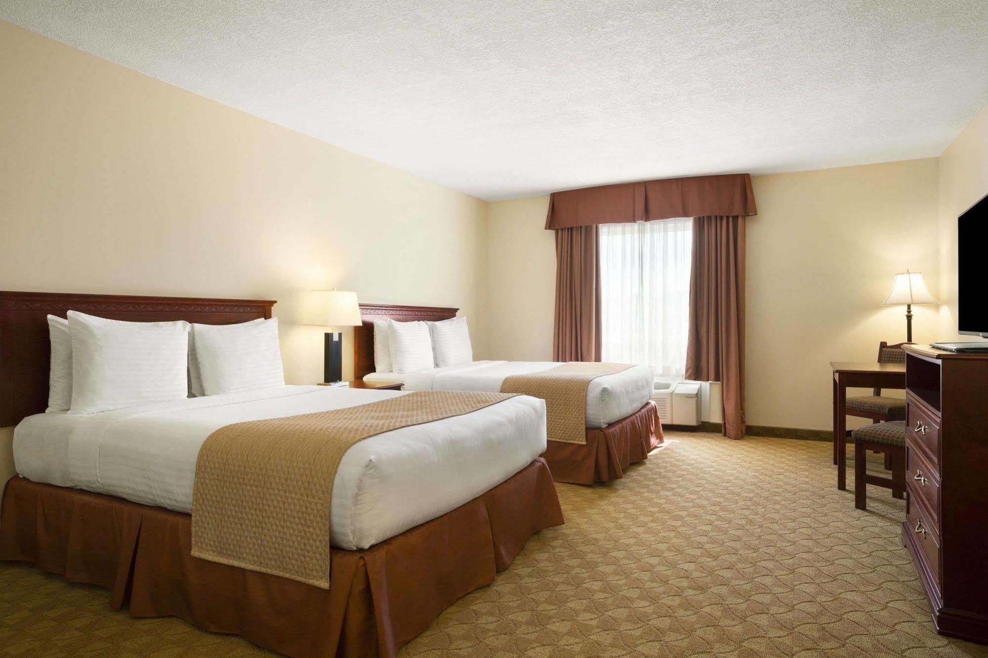 Days Inn By Wyndham Dawson Creek Buitenkant foto
